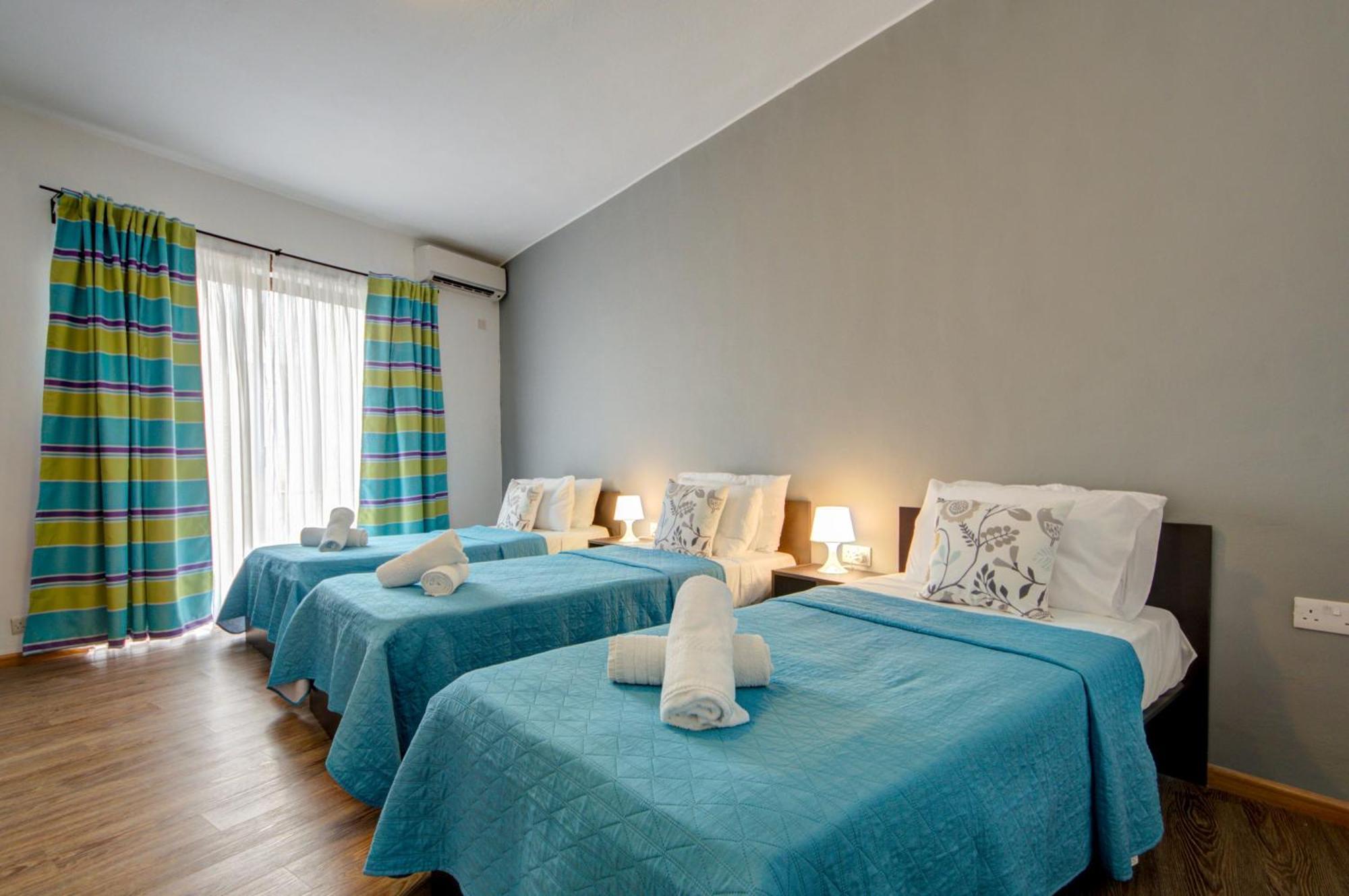 Appartement Exclusive 4-bedroom Side Seaviews By Shortletsmalta